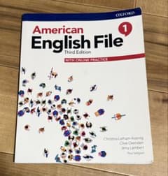 American English File 1 第三版のサムネイル