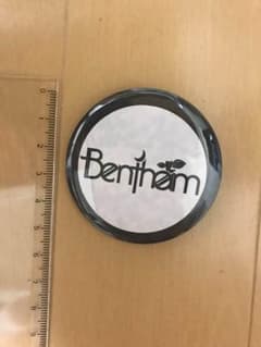Bentham 缶バッチのサムネイル