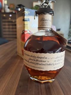 ブラントン シングルバレル 750ml 2023 Nキャップ 箱・巾着付 未開栓 ブラントン シングルバレル 750ml 2023 Nキャップ 箱・巾着付 未開栓