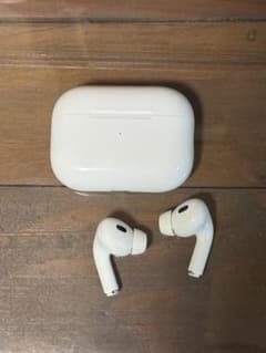 【美品】 AirPodsPro2 本体、ケース、イヤーチップ全種、充電ケーブルのサムネイル