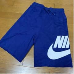 NIKE ナイキ ハーフパンツ　１６０cmのサムネイル