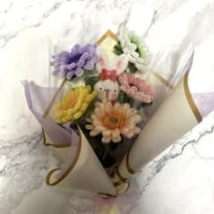 うさぎとカラフル花のモールフラワーブーケのサムネイル