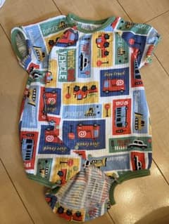 breeze車両柄 短袖ロンパース サイズ70のサムネイル
