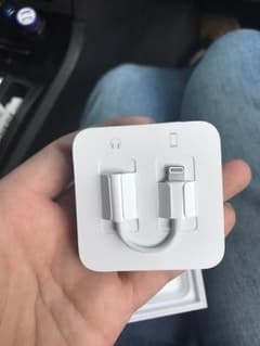 iPhone純正変換アダプターのサムネイル
