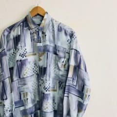 秋服 ポリシャツ 総柄シャツ (最終値下げ)のサムネイル