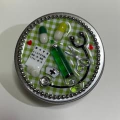 おくすり屋さん　丸型ピルケース（グリーン）のサムネイル