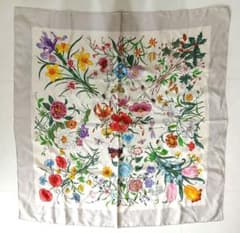 【ヴィンテージ】GUCCI オールドグッチ フローラ シルクスカーフ グレー ヴィンテージ】GUCCI オールドグッチ フローラ シルクスカーフ グレー