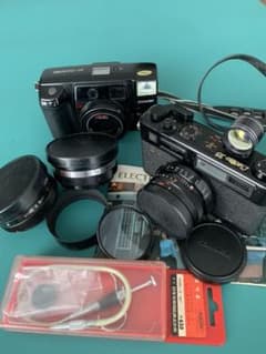 Thumbnail of 古いカメラとレンズと小物
