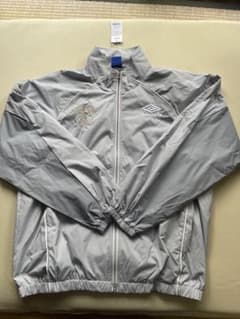 UMBRO ATMOS ナイロンジャケット ネイビー/グレー破格！！！最終値下げ UMBRO atmos グレー ナイロンジャケット サイズXL - メルカリ