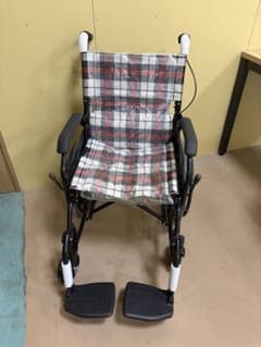 介助用車椅子 折りたたみ式 チェック柄 - メルカリ