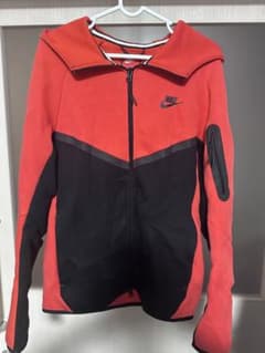 NIKE テックセットアップレッド×ブラックのサムネイル