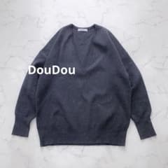 【美品】 DouDou Vネックオーバーニット チャコールグレー 24AWのサムネイル