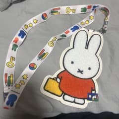 ミッフィー　定期入れのサムネイル