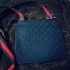 GUCCIショルダーバックのサムネイル