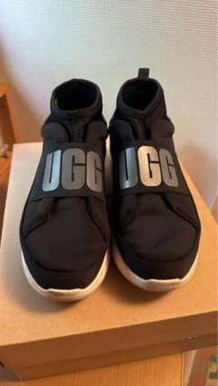 UGGスニーカー　スリッポンのサムネイル