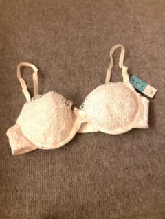 ブラジャー白b70のサムネイル