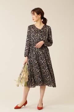さくら様専用　ナチュラルビューティーベーシック　ワンピース ドレス　花柄のサムネイル