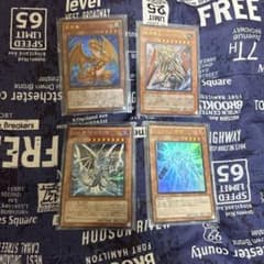 遊戯王カード 4枚セットのサムネイル