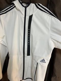 adidasマウンテンパーカーのサムネイル