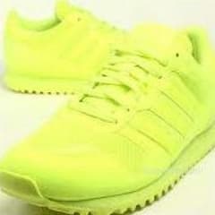 Adidas 蛍光スニーカーのサムネイル