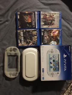 PSVITA PCH-2000シリーズ WiFiモデル ソフト4本 最終値下げ！のサムネイル