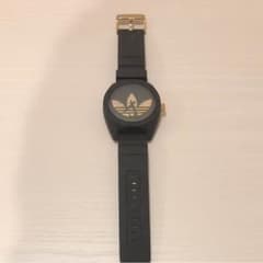 adidas 腕時計のサムネイル