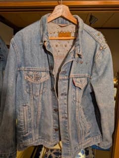 Levi's デニムジャケット スタッズ装飾 フランス製 vintageのサムネイル