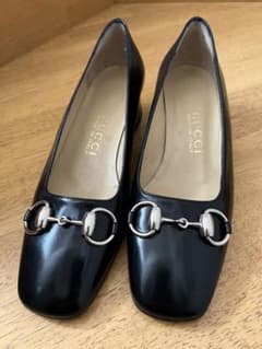 未使用　グッチ ホースビット パンプス ブラックのサムネイル