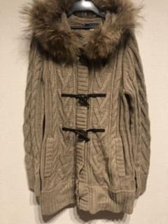 〈 BURBERRY ニットダッフルコート 〉のサムネイル