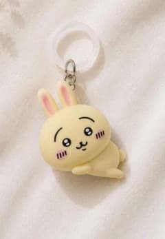 ちいかわ うさぎ めじるしチャーム キーホルダーのサムネイル