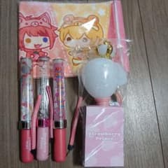 すとぷり　ペンライト　イチゴ　タオルのサムネイル