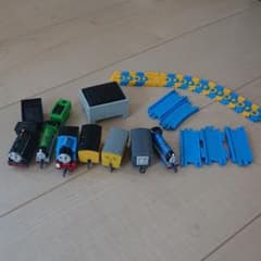 美品(’-’*)♪ カプセルプラレール トーマスのサムネイル