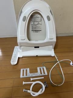 TOSHIBA 温水洗浄便座 SCS-T160 - メルカリ