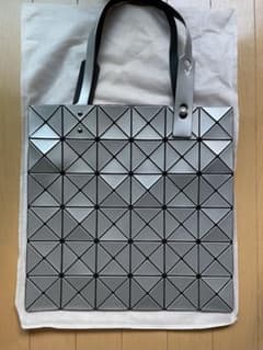 BAO BAO ISSEY MIYAKEシルバートートバッグ BAO BAO ISSEY MIYAKE シルバートートバッグ - メルカリ