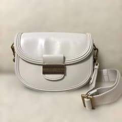 CHARLES & KEITH ショルダーバッグ アイボリーのサムネイル
