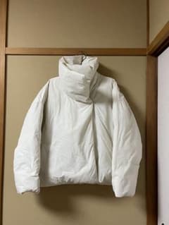 値下げしました。最終値下げ。ZARA ザラ ホワイト ダウンのサムネイル