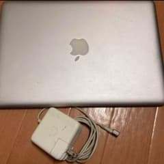 Apple MacBook Air (1.4GHz, 2GB) 充電器付きのサムネイル