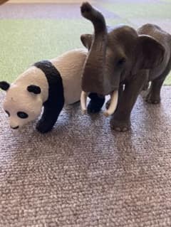 専用　ゾウ&パンダ　フィギアのサムネイル