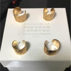 マルジェラ4連リングのサムネイル