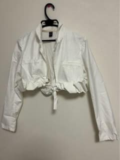SHEIN クロップド丈 長袖シャツ ホワイトのサムネイル