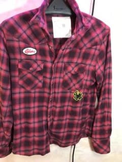 値下げします¥1280→¥980【ワッペン】チェク柄シャツ‼︎のサムネイル