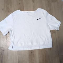 Nike リブTシャツ　クロップド【7月まで】のサムネイル
