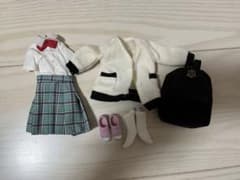 リカちゃん　制服　セットのサムネイル