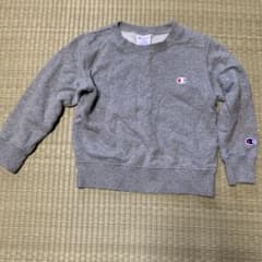 Champion グレー トレーナー 120サイズのサムネイル