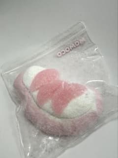 MOMOCO LUV スクイーズ 桃 ケーキ 粉付きのサムネイル