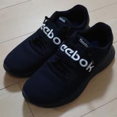 スニーカー　Reebok　リーボックのサムネイル