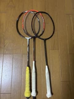 バドミントンラケット 3本セット　ジャンク品のサムネイル