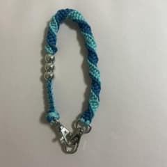 ハンドメイド パラコード 携帯ストラップ ブルー系のサムネイル