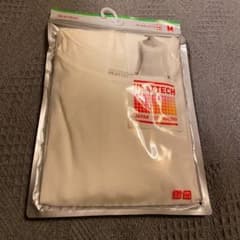 ユニクロヒートテック　バレエネック　八分袖　こがまさん。のサムネイル