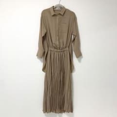 emmi☆長袖 シャツワンピース M キャメル プリーツ 13WFO201014 - メルカリ